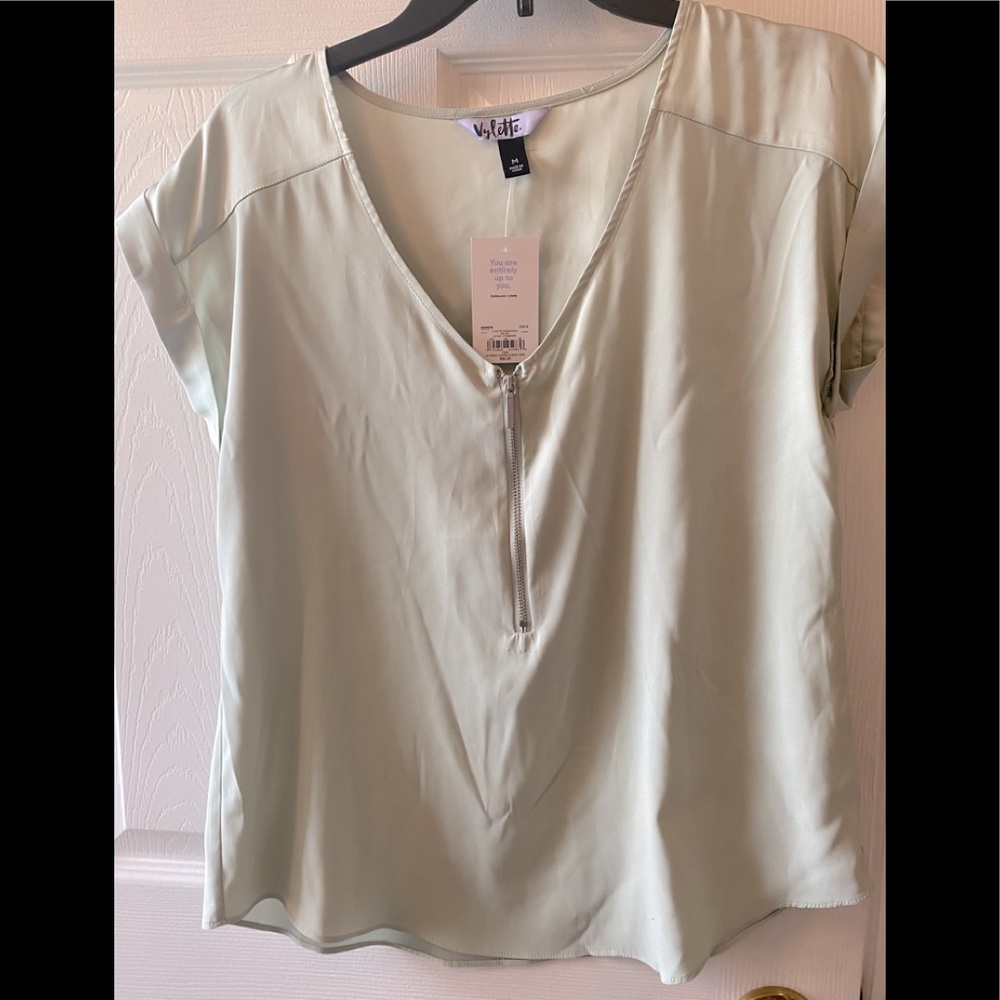 NWT Vylette silky top